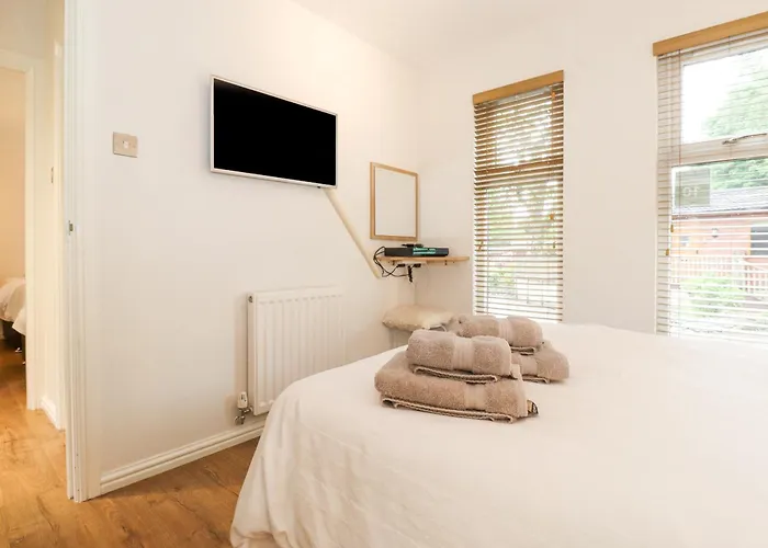 10 Thirlmere * Windermere